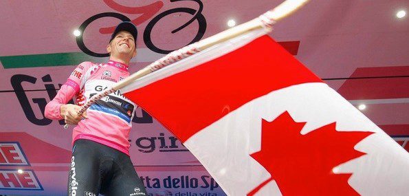 Vainqueur à Milan il y a un an, Ryder Hesjedal ne rêve que d'une chose : reconquérir ce maillot rose - Photo Reuters